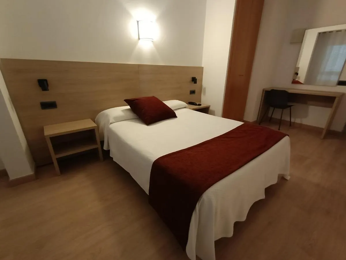Hotel Vilobi Vilovi de Onar